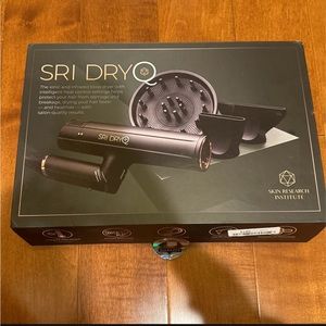 Skin Research Institute Blow Dryer